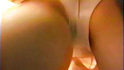Bombasse ébène en action lesbienne avec une nana blanche extrait video porno amateur
