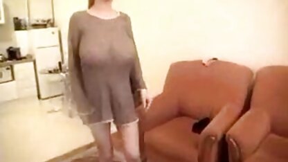 Chrissy Marie aux gros seins video amateur coquine gratuit se déshabille et se masturbe jusqu'à l'orgasme