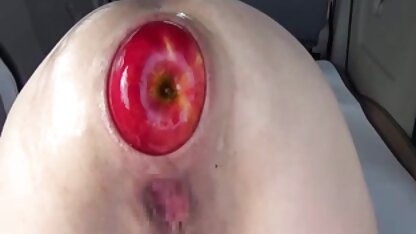 Massage de clitoris savonneux Lesbea et orgasme du point G sous vidéo amateur sexy gratuit la douche